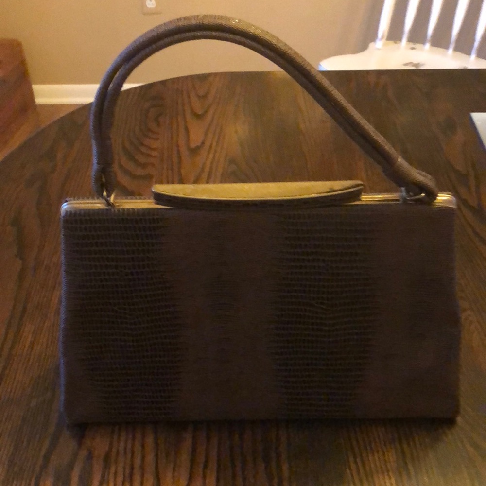 Pretty Dover Vintage Handbag